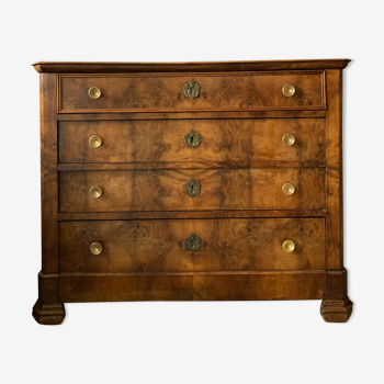 Antique chest of drawers