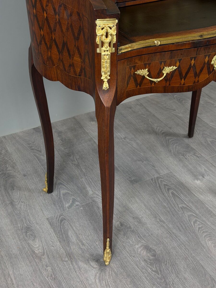 Bureau de dame Napoléon III en marqueterie et bronze doré, XIXe Siècle