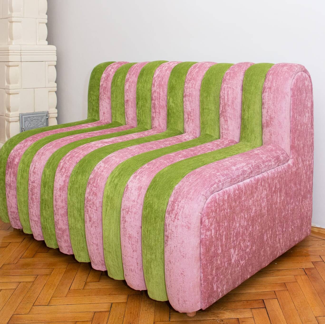 Pink and green velvet bench 2 seas