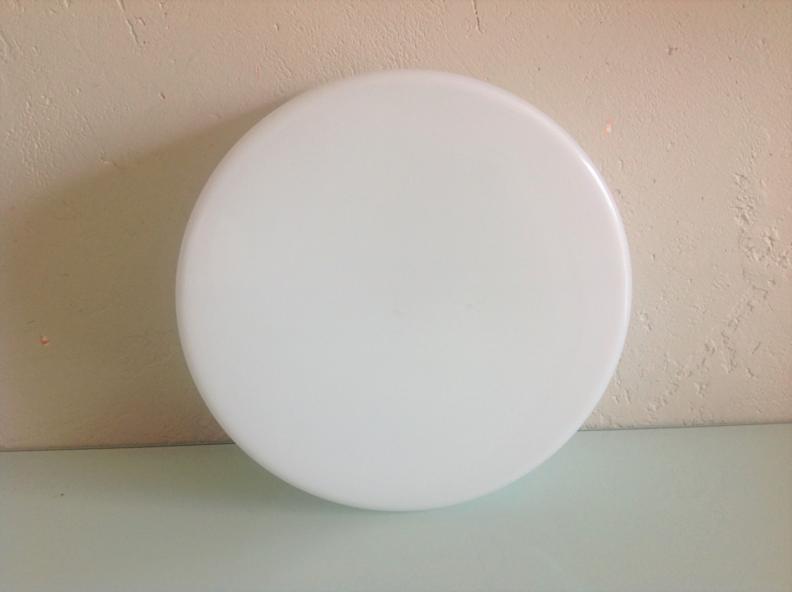 Round ceiling lamp in white opaline / vintage 60s-70s