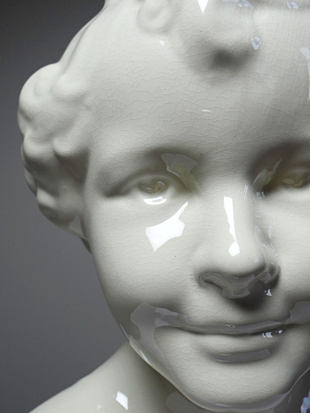 Very rare large faience bust from Sarreguemines, antique Art Deco.