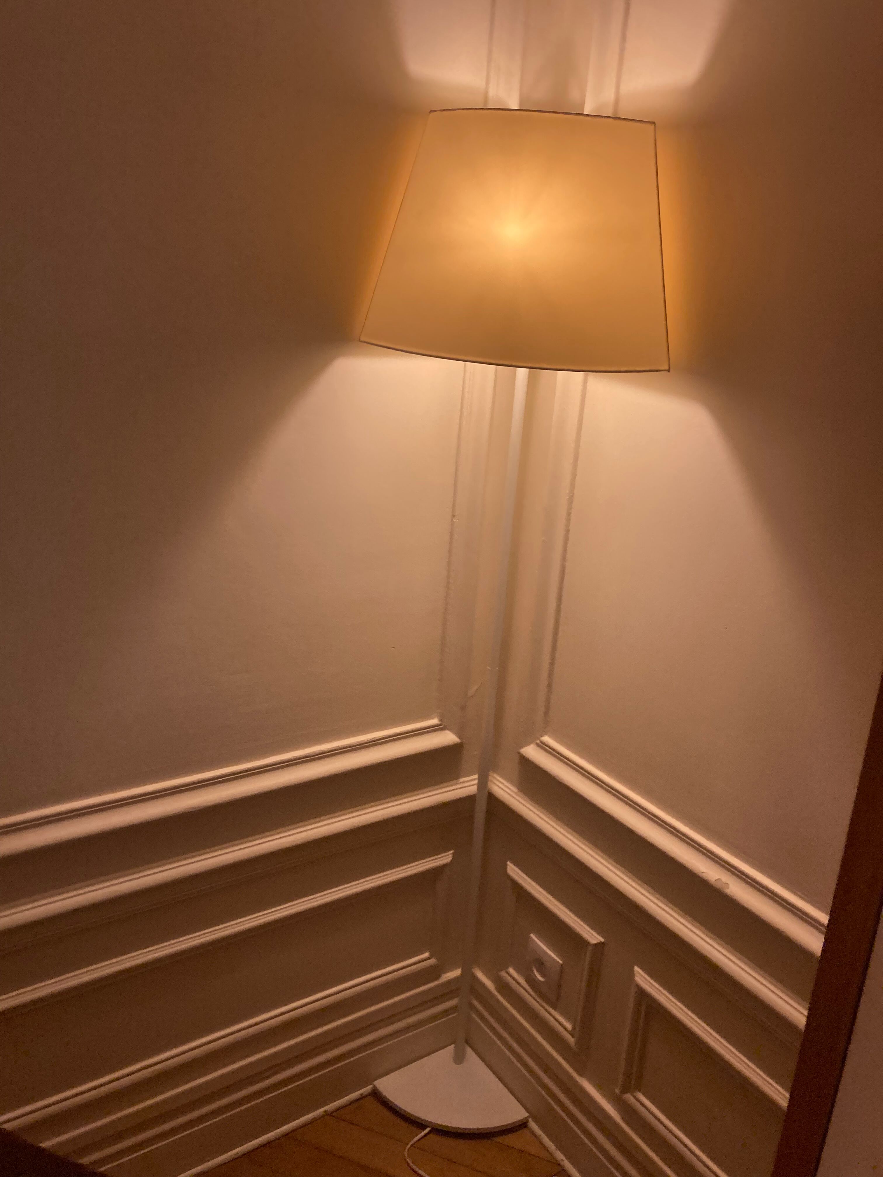 Corner floor lamp - Design House Stockholm