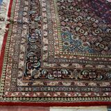 Hand-woven vintage indian rug 346x252cm