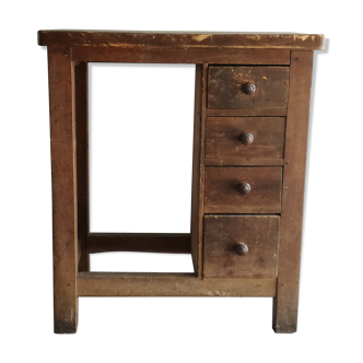 Wooden craft workbench