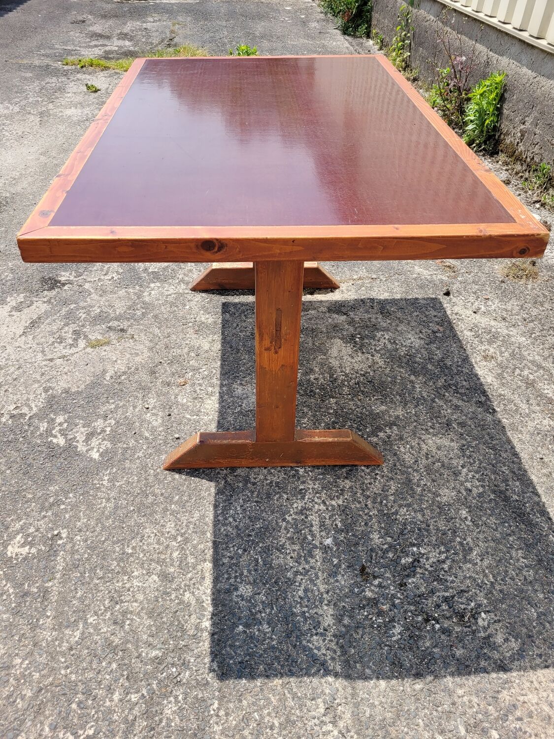 Bistro table