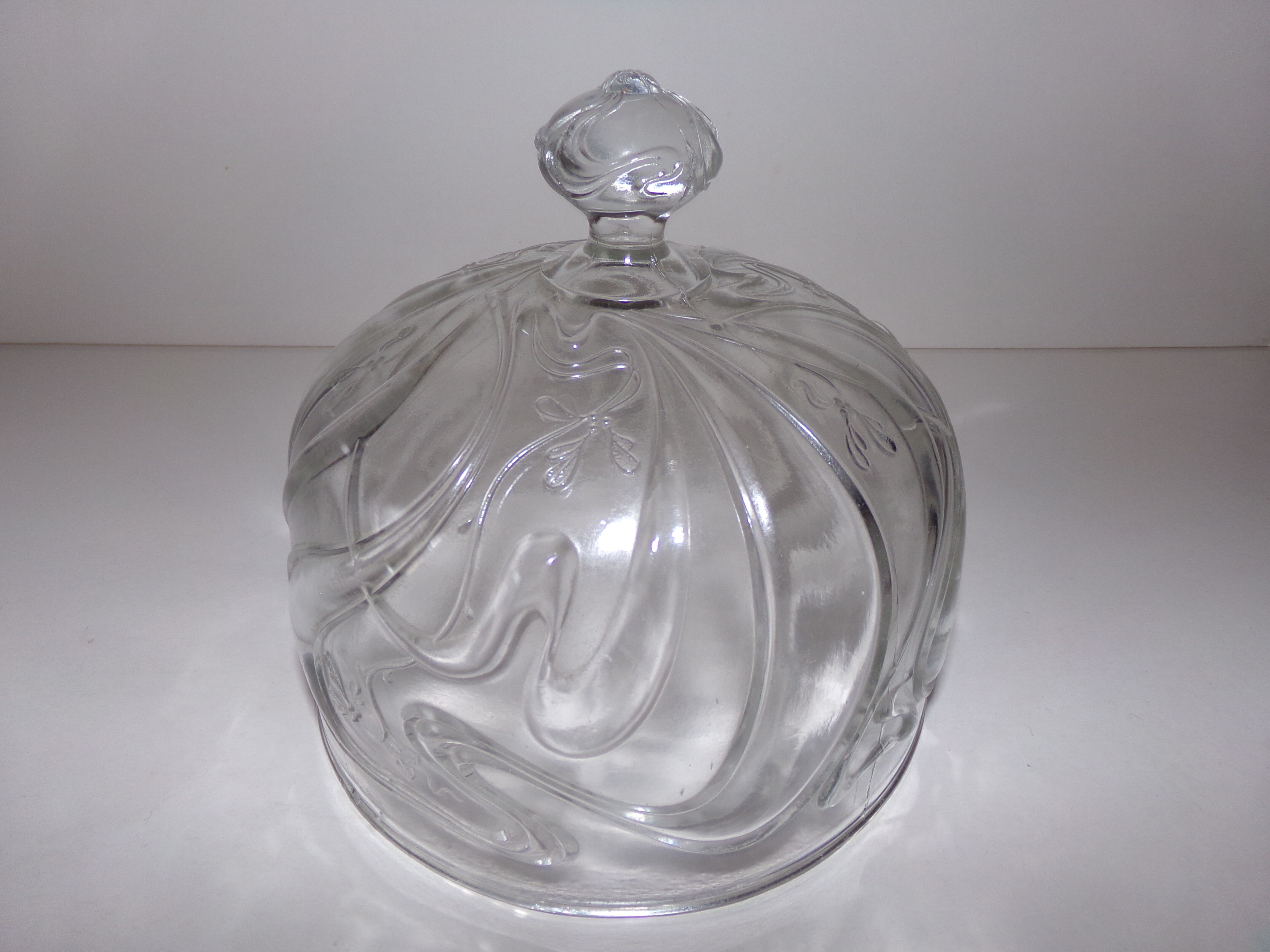 Bell to desserts or cheeses