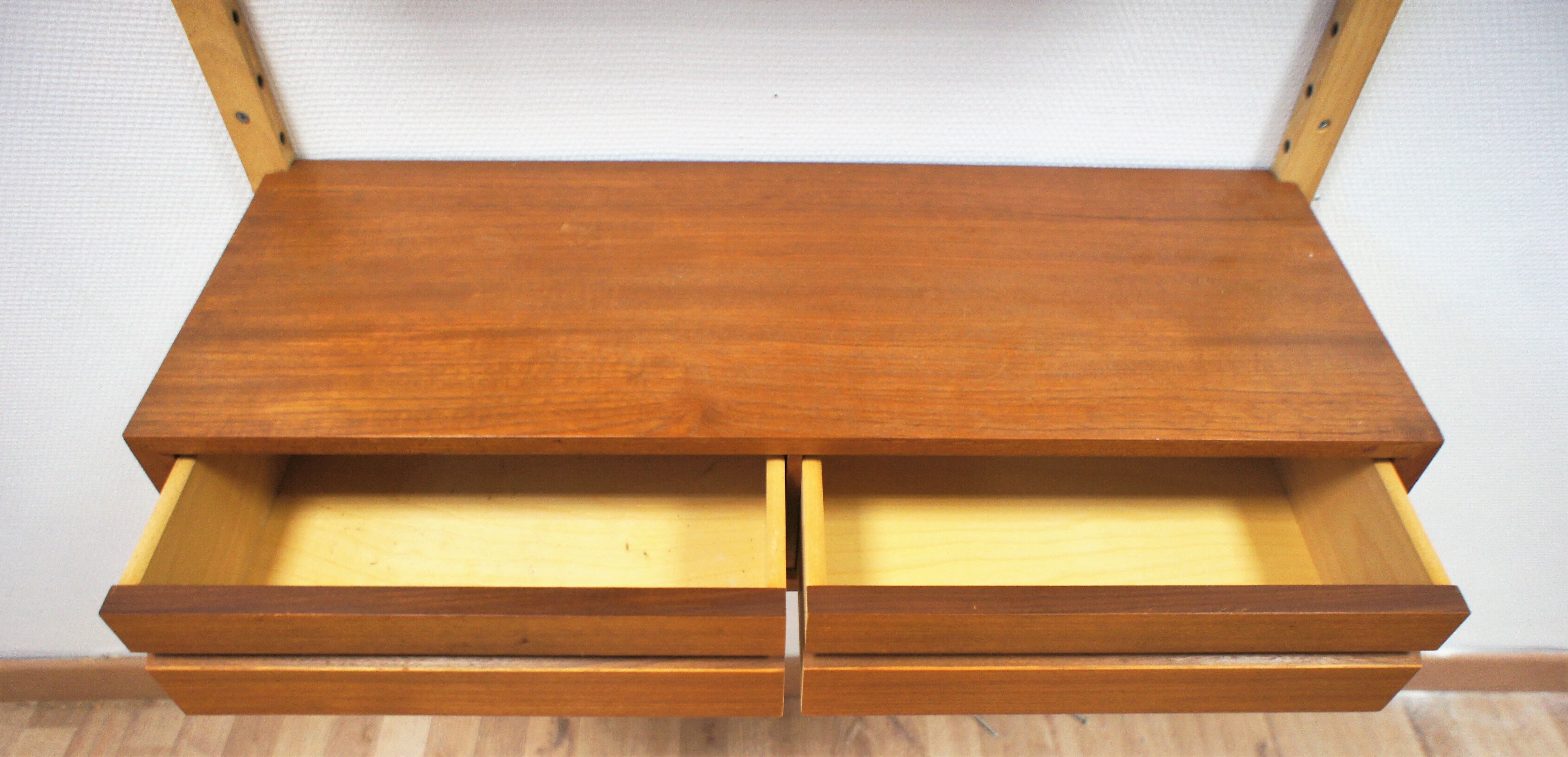 Teak module library, Poul Cadovius