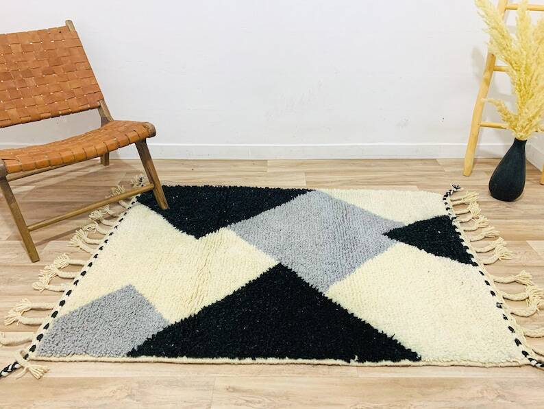 Handmade Moroccan rug 200cm x 300cm