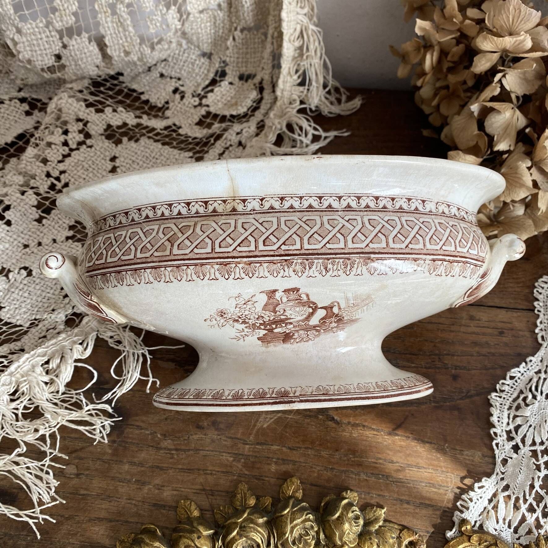 Antique vegetable dish in English ironstone "Princess Alexandra"