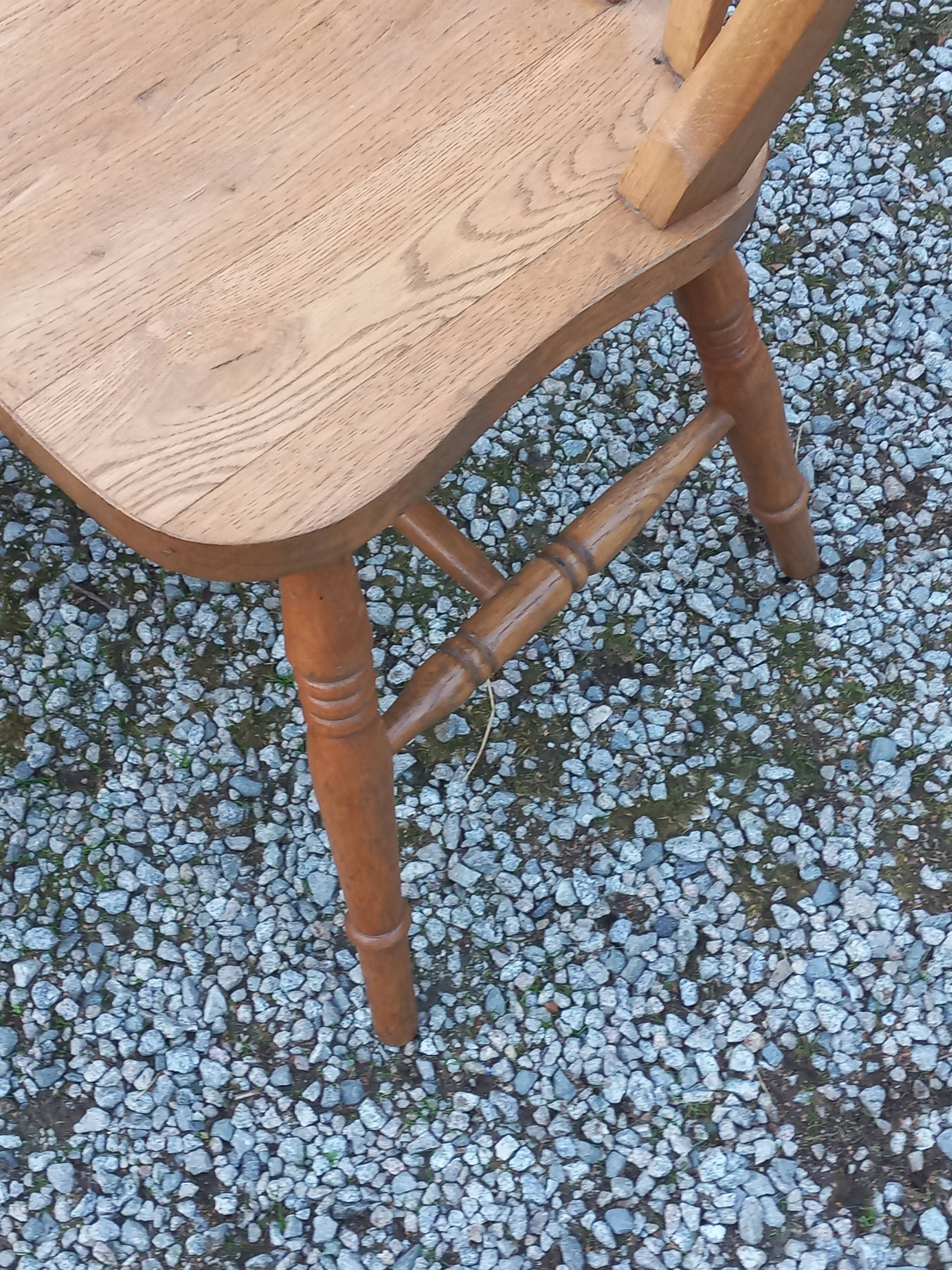 Set de 4 chaises et 1 fauteuil style montagne en chêne