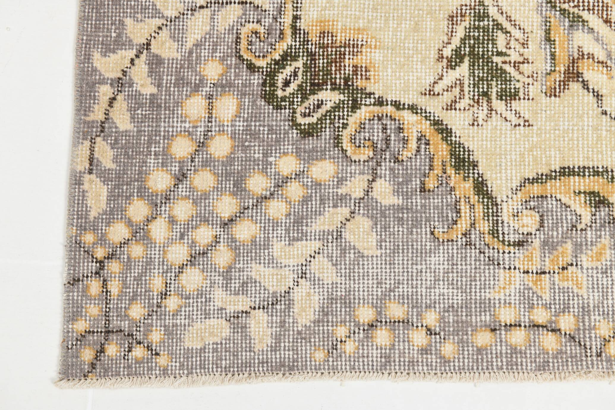 6x10 Classic & Bordered Beige Turkish Vintage Rug, 193x306Cm SK 5705