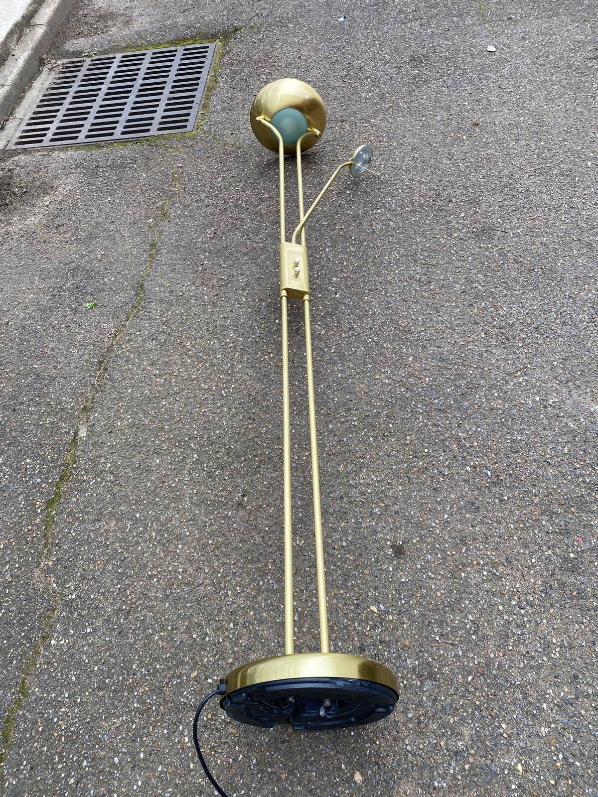 Vintage Italian design gold halogen floor lamp with double spotlight dome.