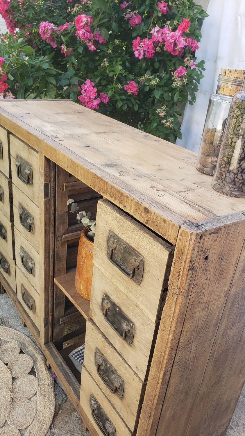Trade furniture