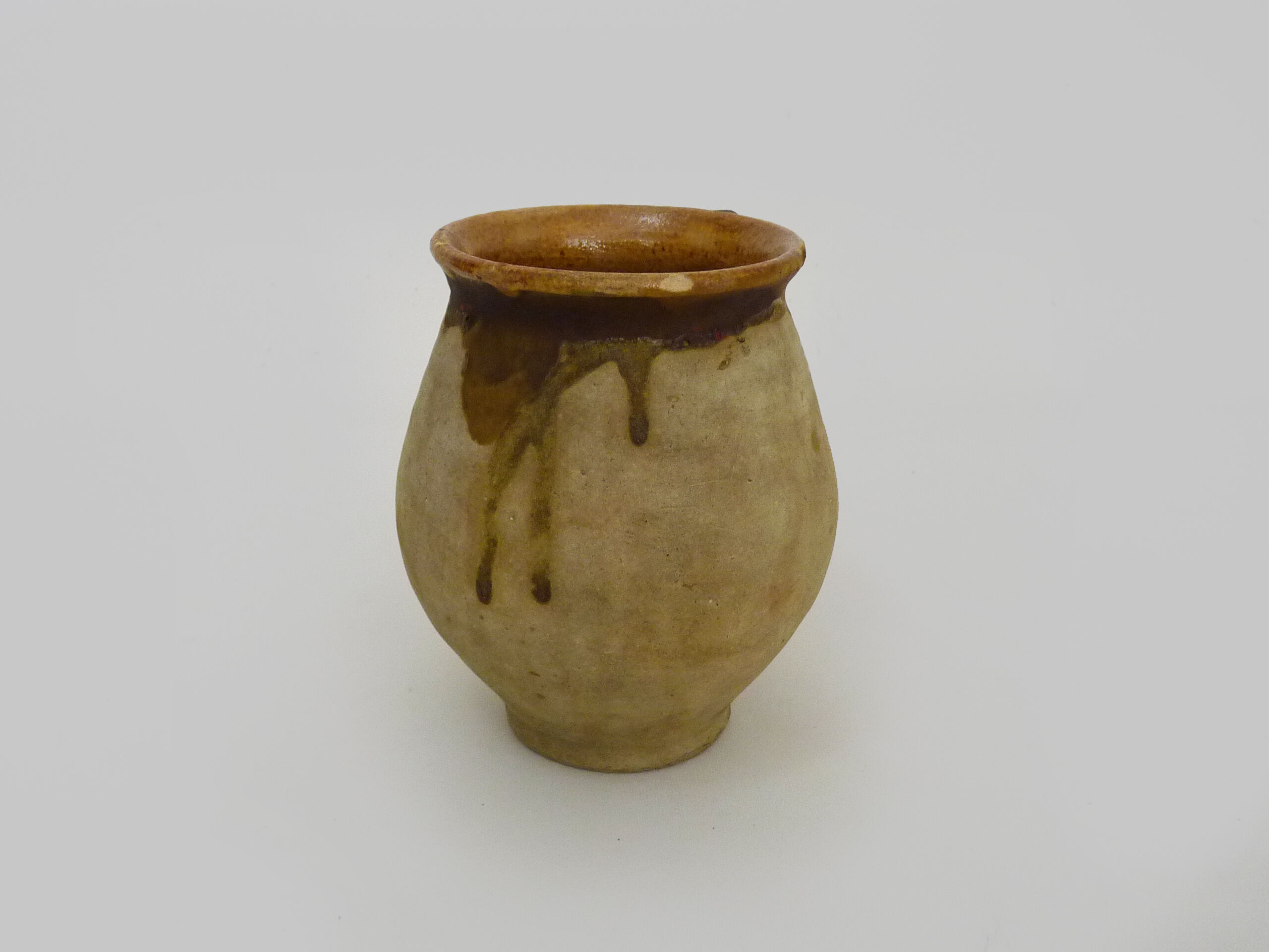 Pot in glazed beige brown terracotta, southwest of the France
