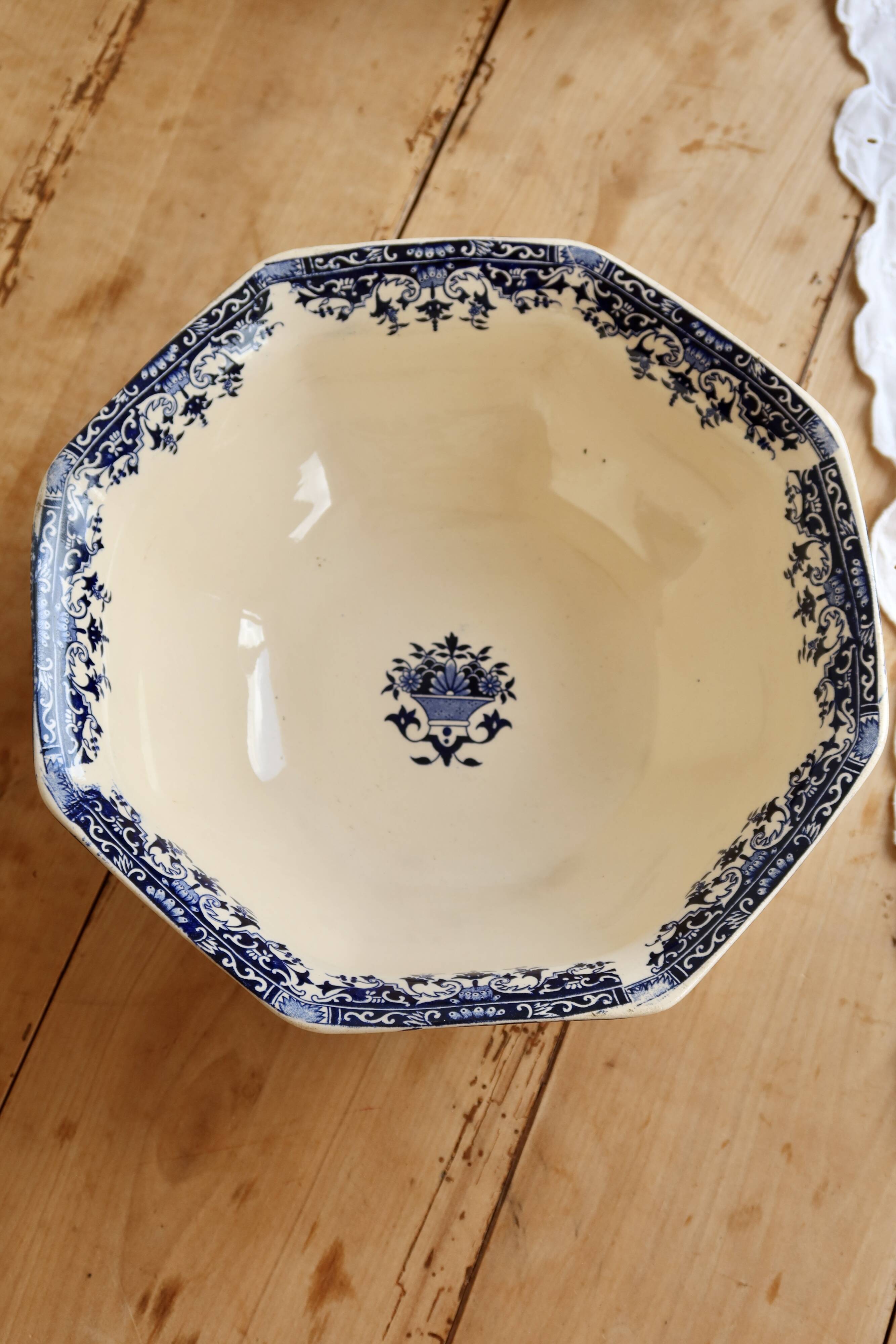 Saladier ancien terre de fer Longchamp modèle Rouen XIXe siècle