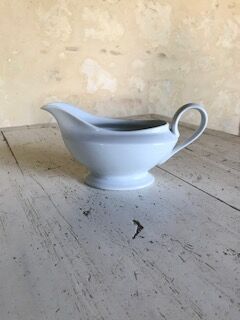 White porcelain saucier