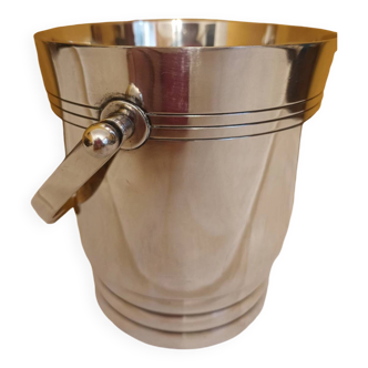Ice bucket