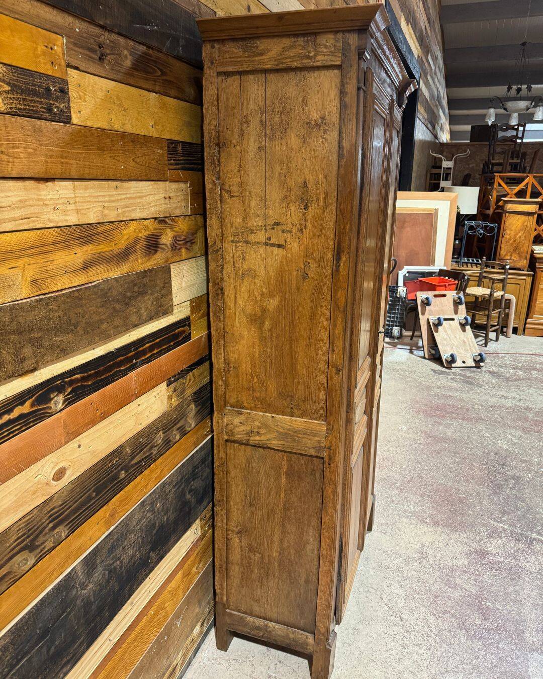 Small antique wardrobe - Mid 19th century