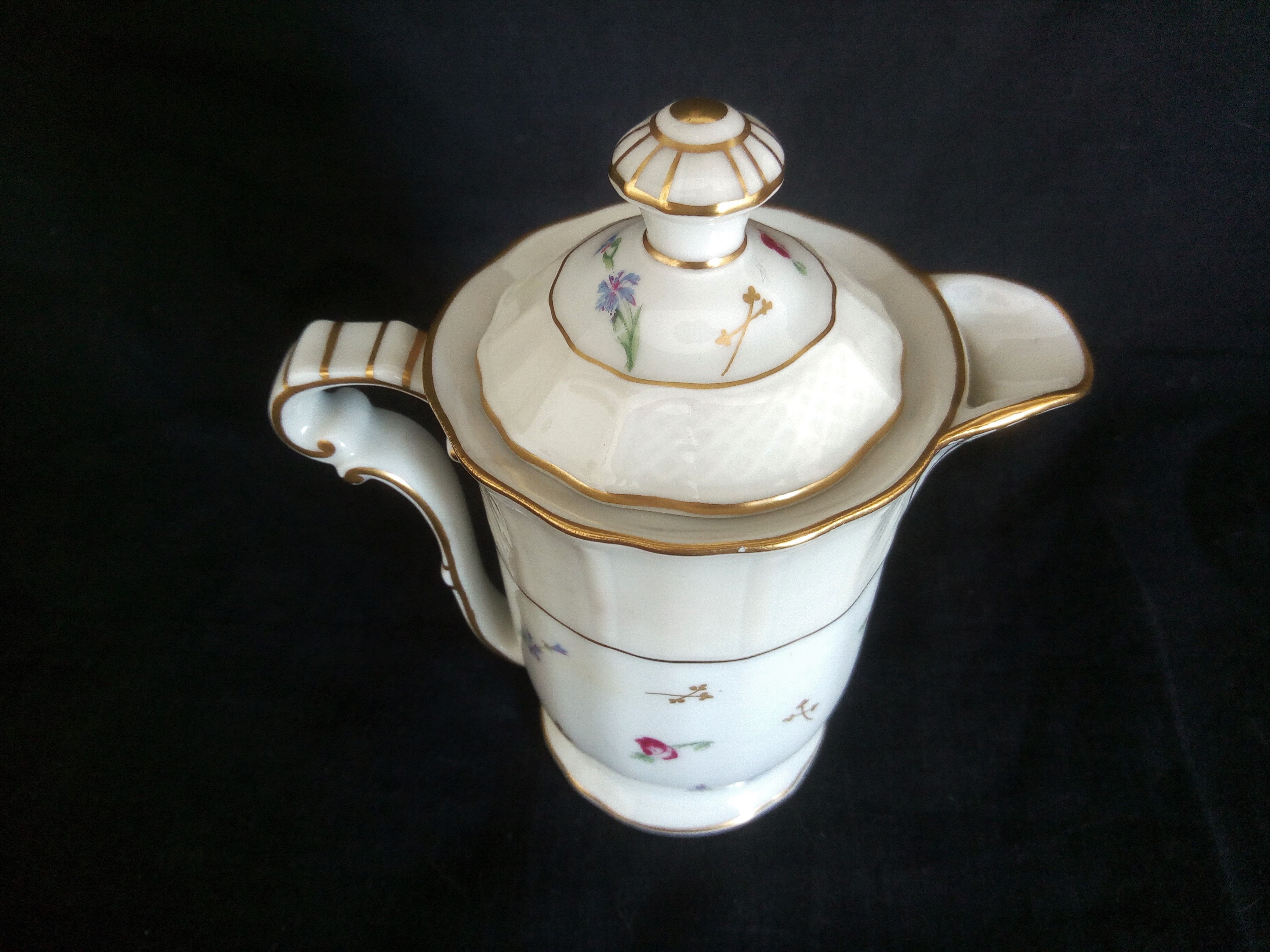L. Bernardaud & Cie. - Limoges porcelain coffee set, Pompadour model, 1900s - 1927s