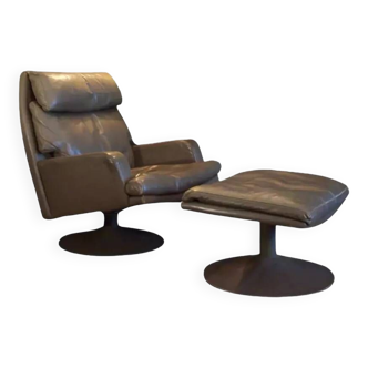 Leolux leather swivel armchair with ottoman 1960