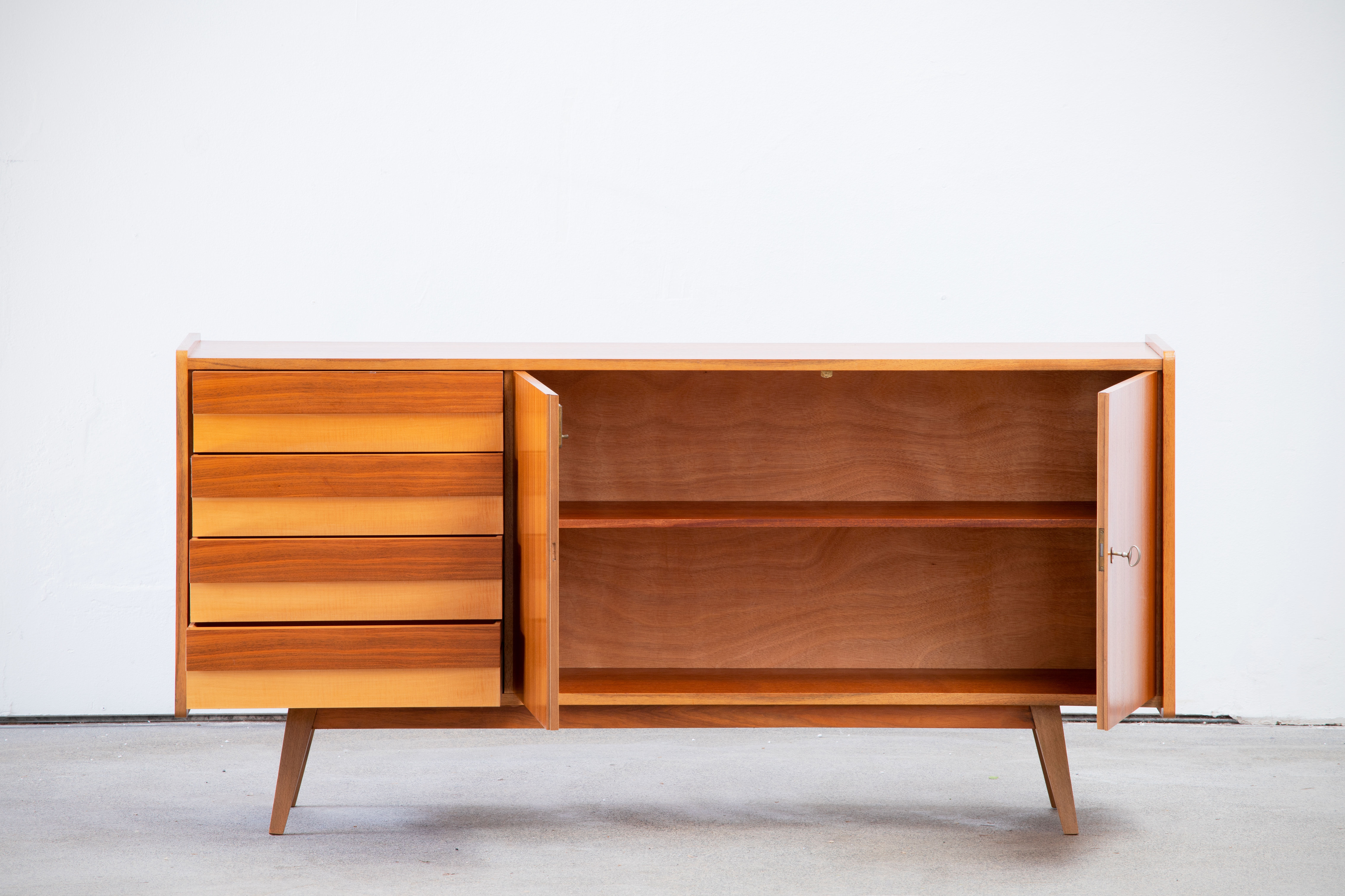 Enfilade scandinave 1960