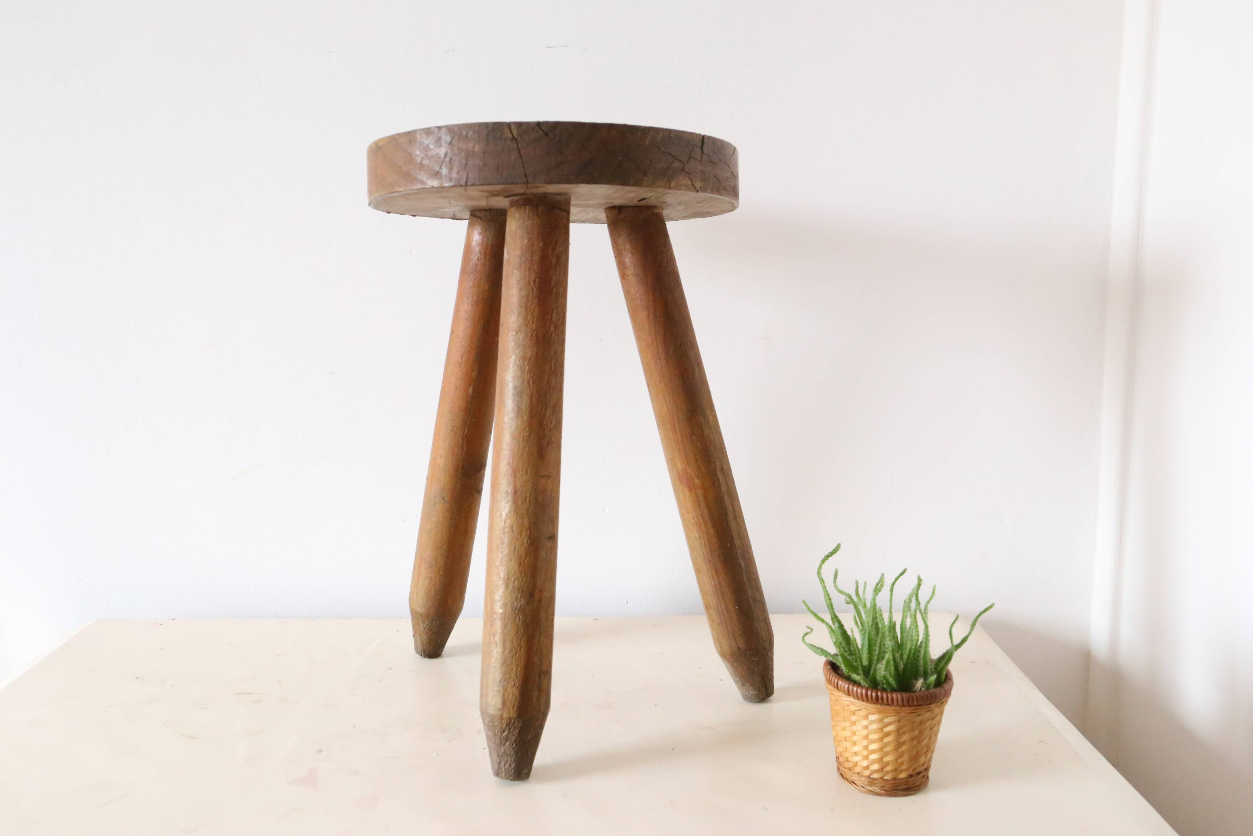 Farm tripod stool, rustic, vintage