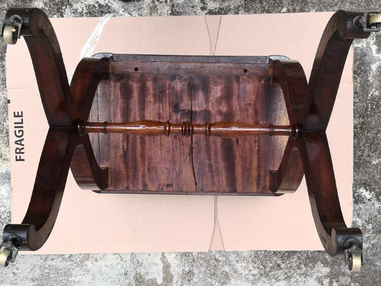 SMALL LADY'S MAHOGANY DRESSING TABLE, 19TH CENTURY RESTORATION STYLE
