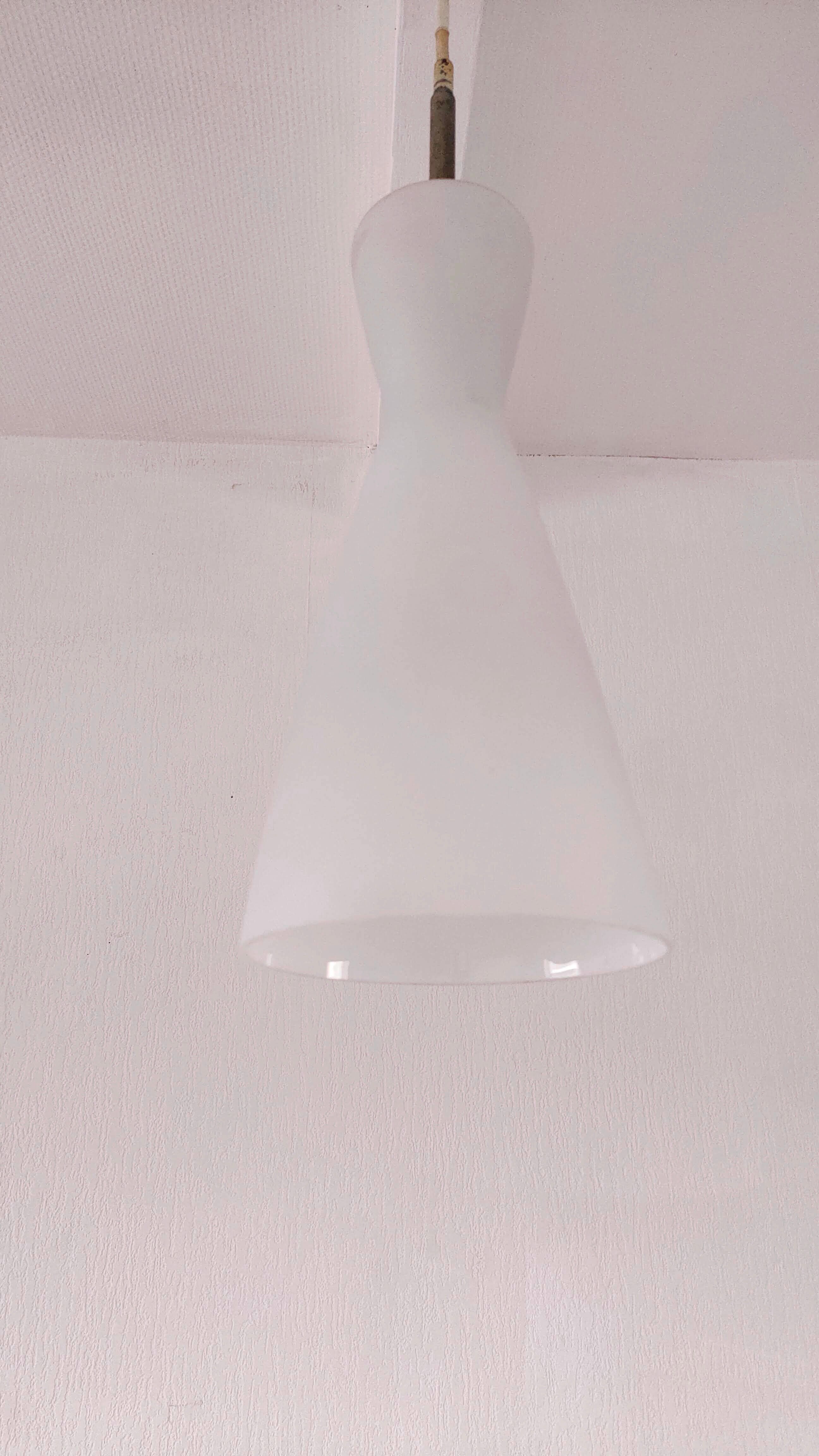 Suspension in opaline design 70s