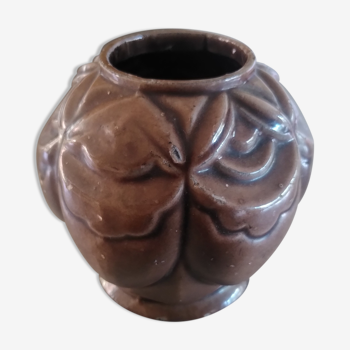 Art Deco vase in enamelled cast iron