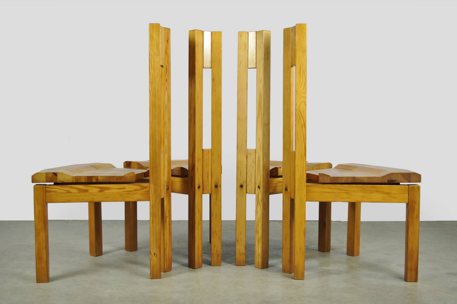 LAUKAAN PUU / brutalist pine dining table chairs “Rantasipi” / Finland 70s