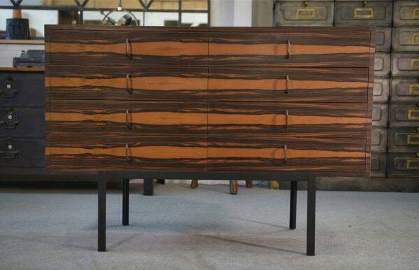 Commode design en ébène du Gabon 8 tiroirs 1960’s