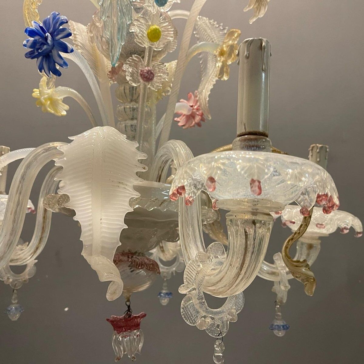 Italian harlequin chandelier in Venetian murano glass