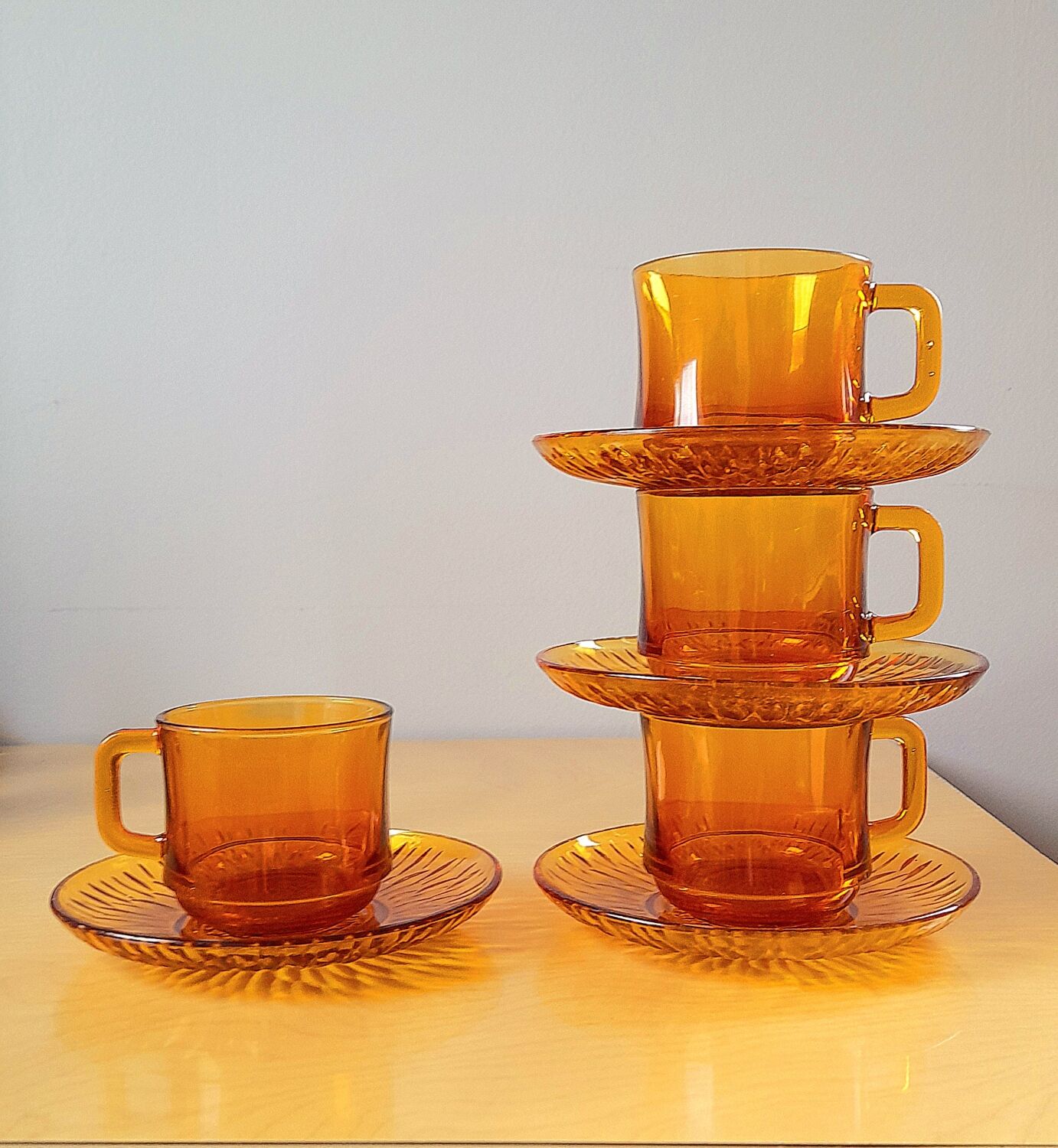 Amber Cups 70s Cali