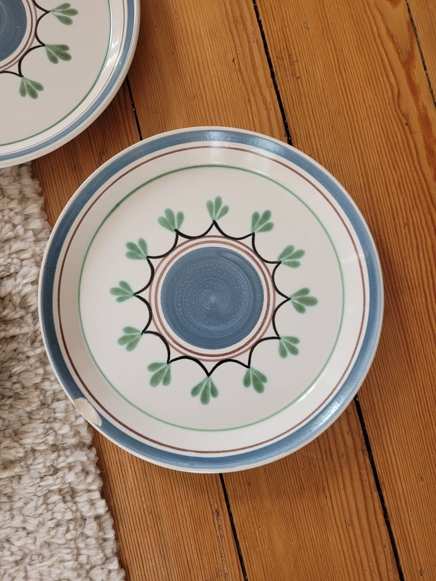 Lot no. 1 of 6 dessert plates MBFA Pornic