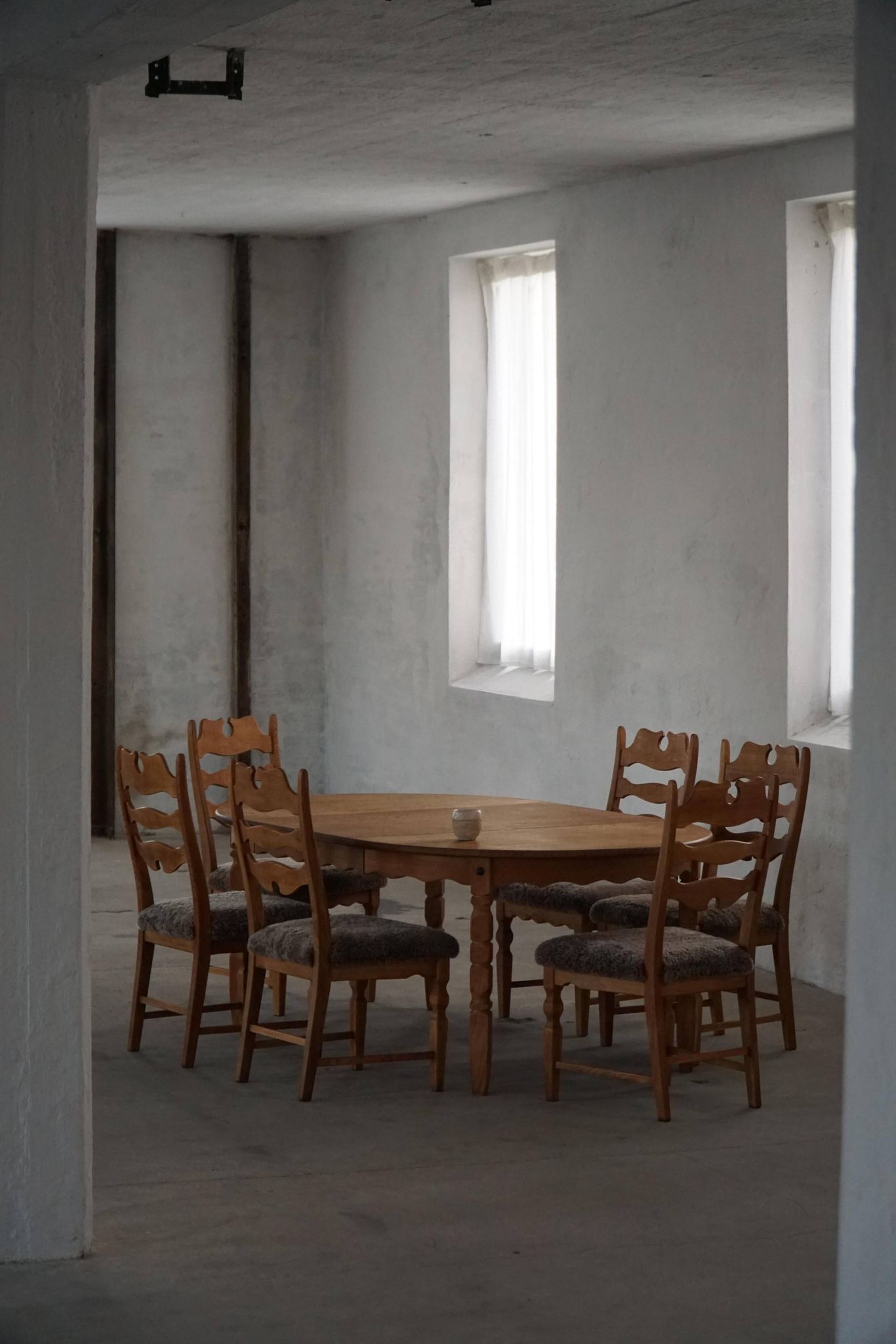 Denmark mid-century, set of 8 oak and lambswool chairs, Henning Kjærnulf, 1960s