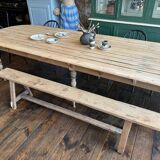 Grand banc en bois brut