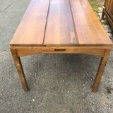 Scandinavian table with extensions