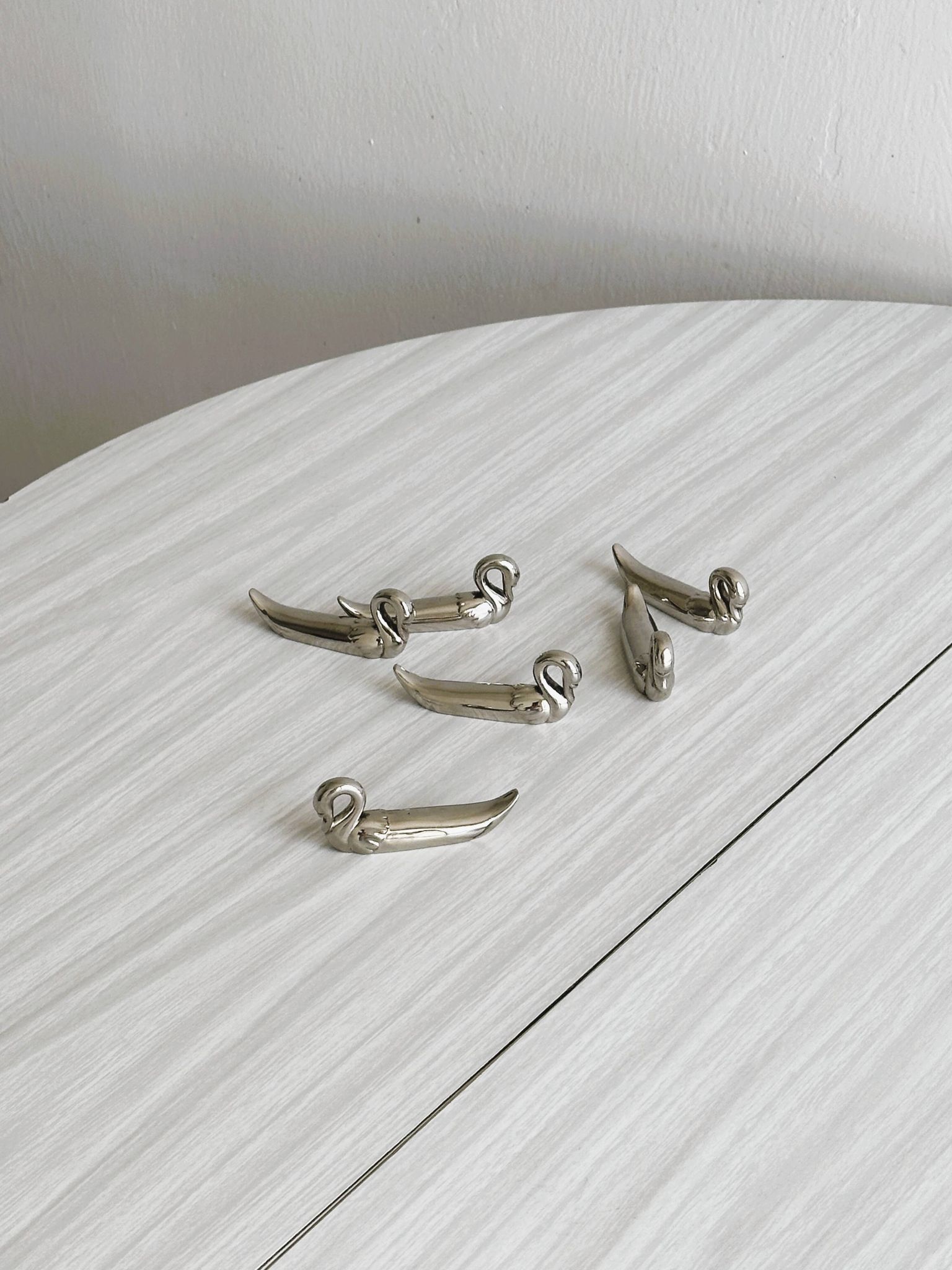 set of 6 silver metal swan-shaped knife holders