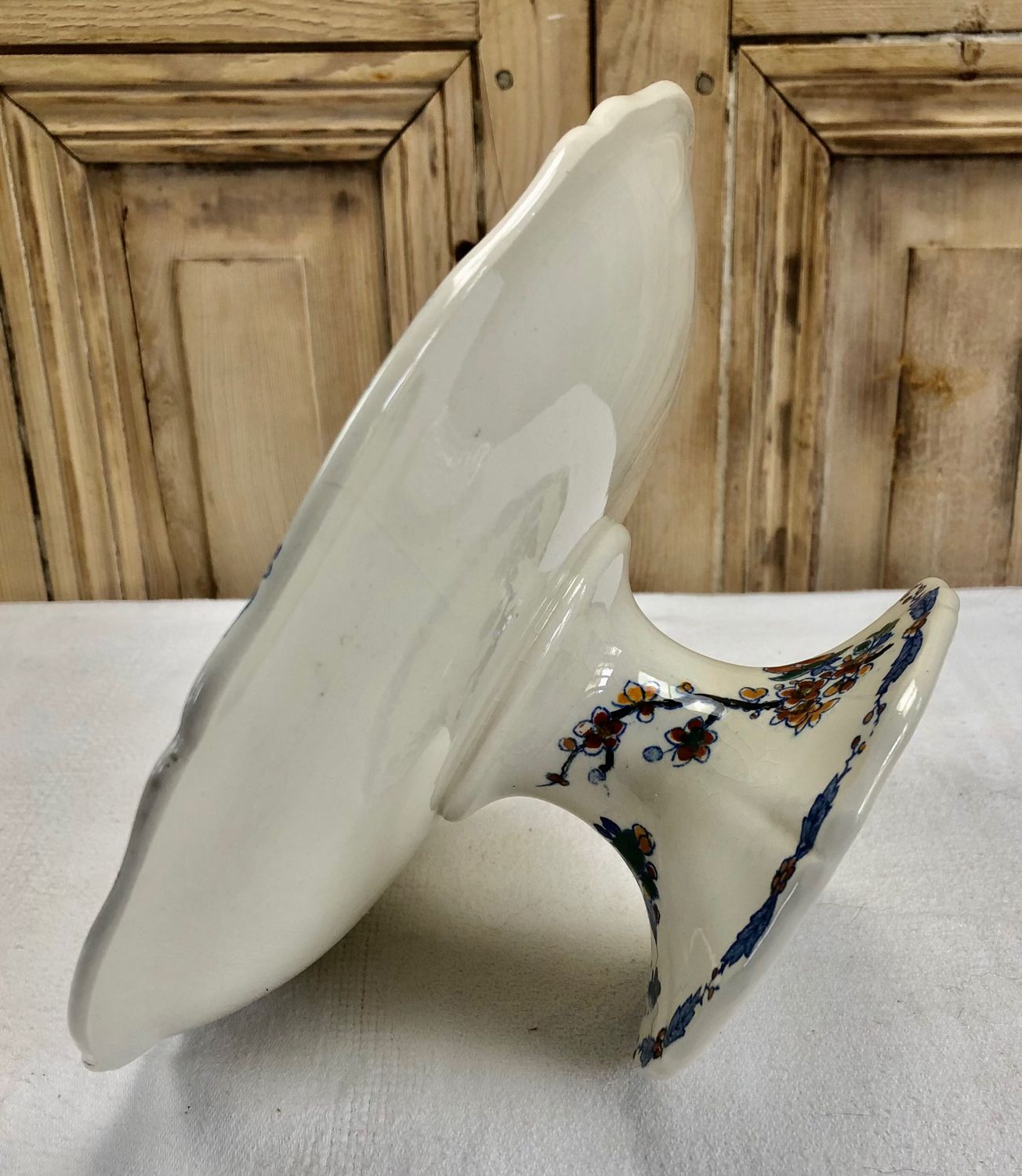 Compotier fruit cutters on pedestal Gien rooster and peonies 1938 1960