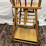 Chaise haute bébé en bois vintage