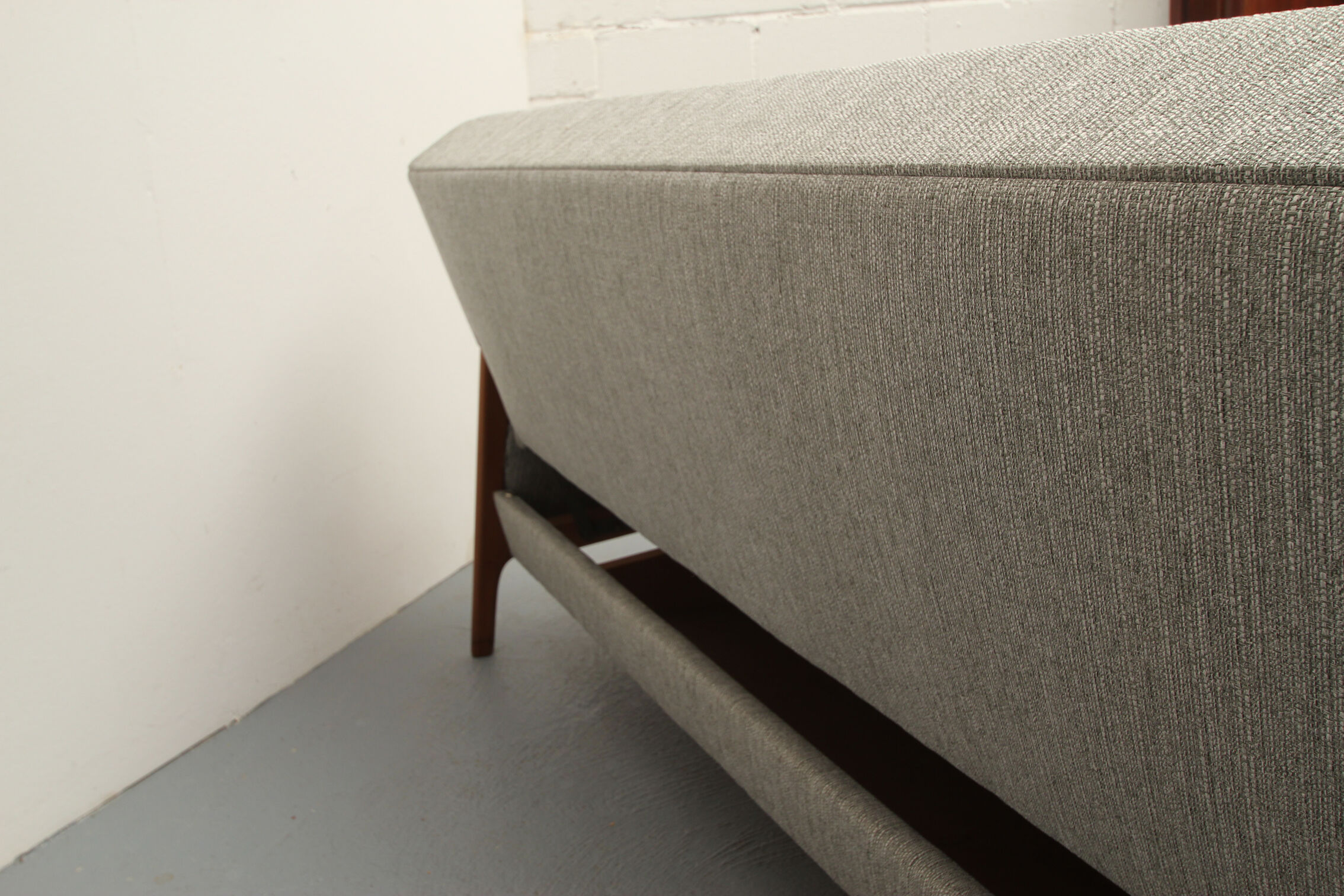 1960s sofa/daybed convertible in cherrywood