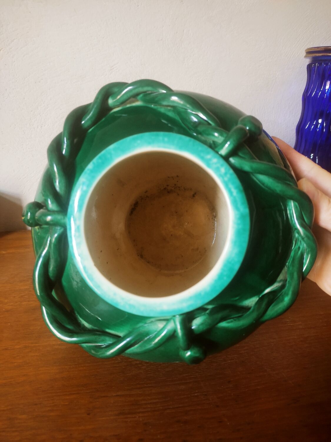 Ball vase with green ceramic string decoration