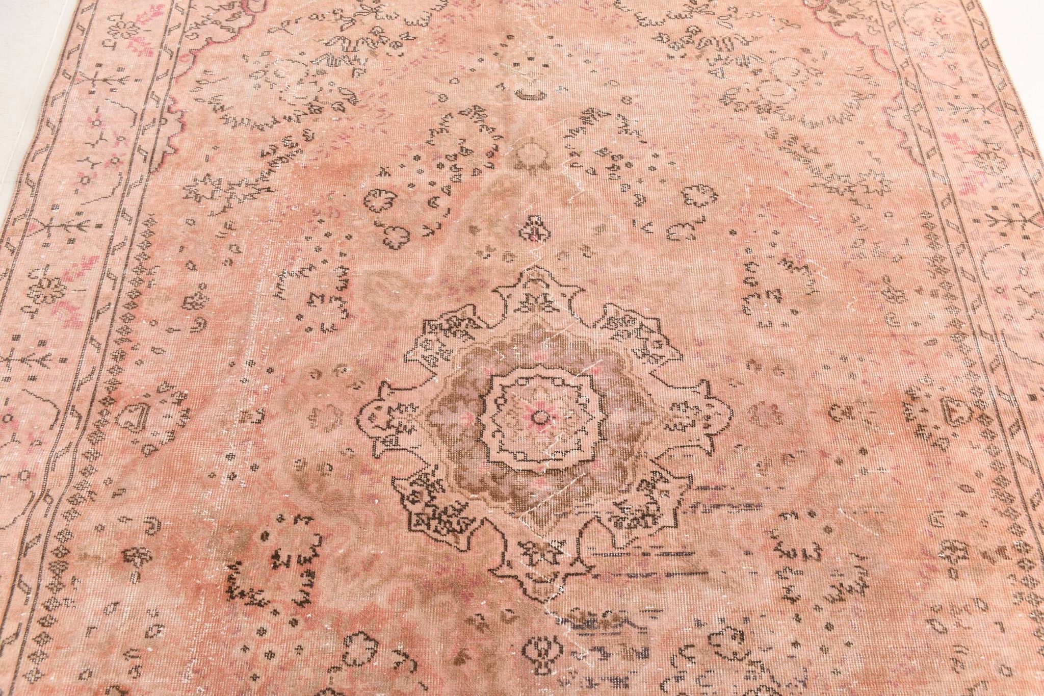 7x10 Dusty Pink Vintage Persian Rug, 199x303 Cm