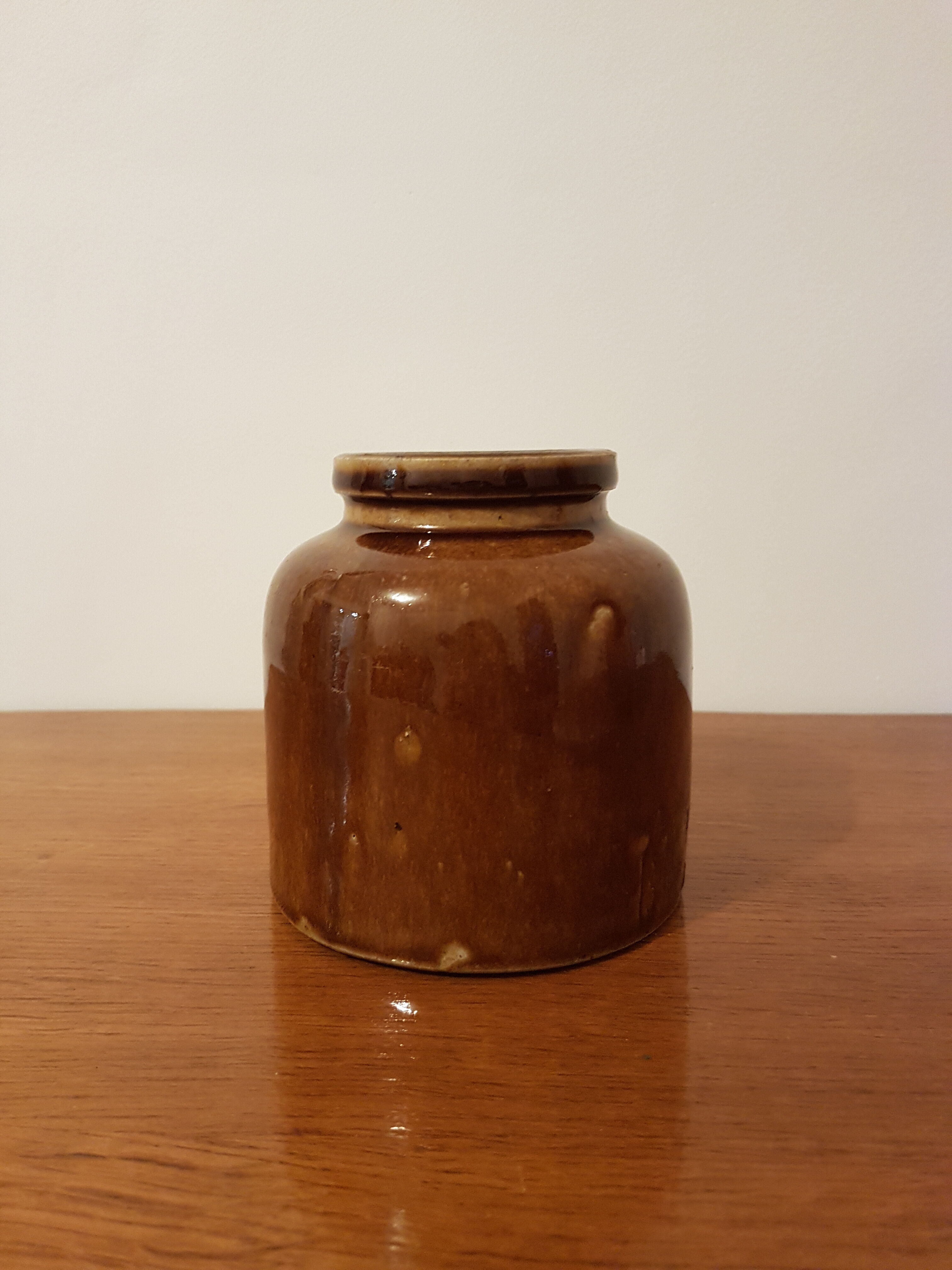 Sandstone mustard pot