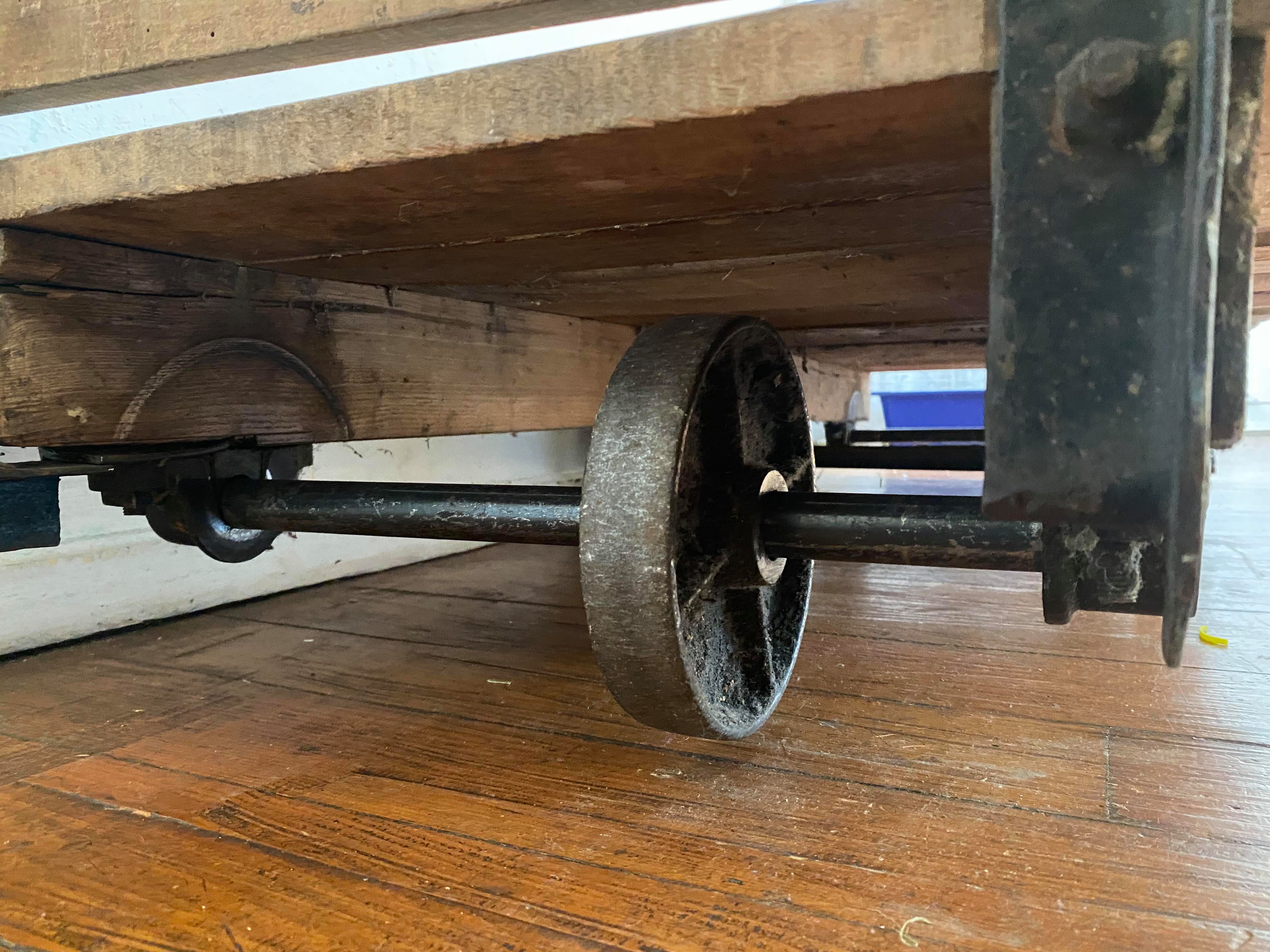 Industrial transport trolley