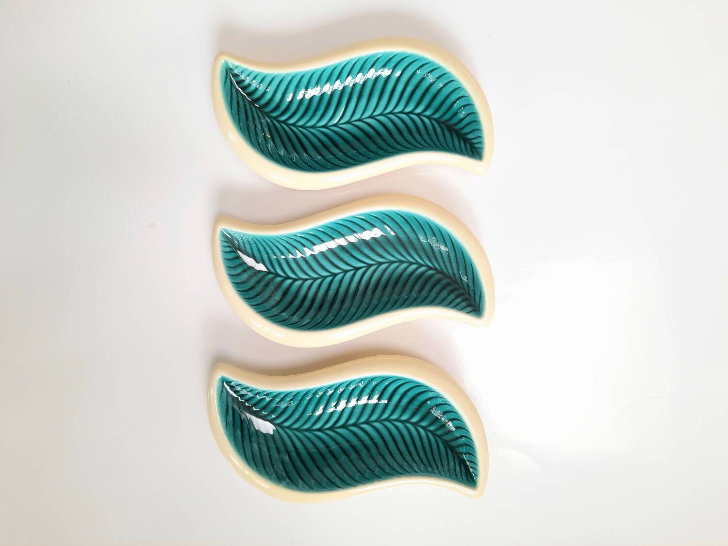 3 x Verceram earthenware leaf dishes from the 60s