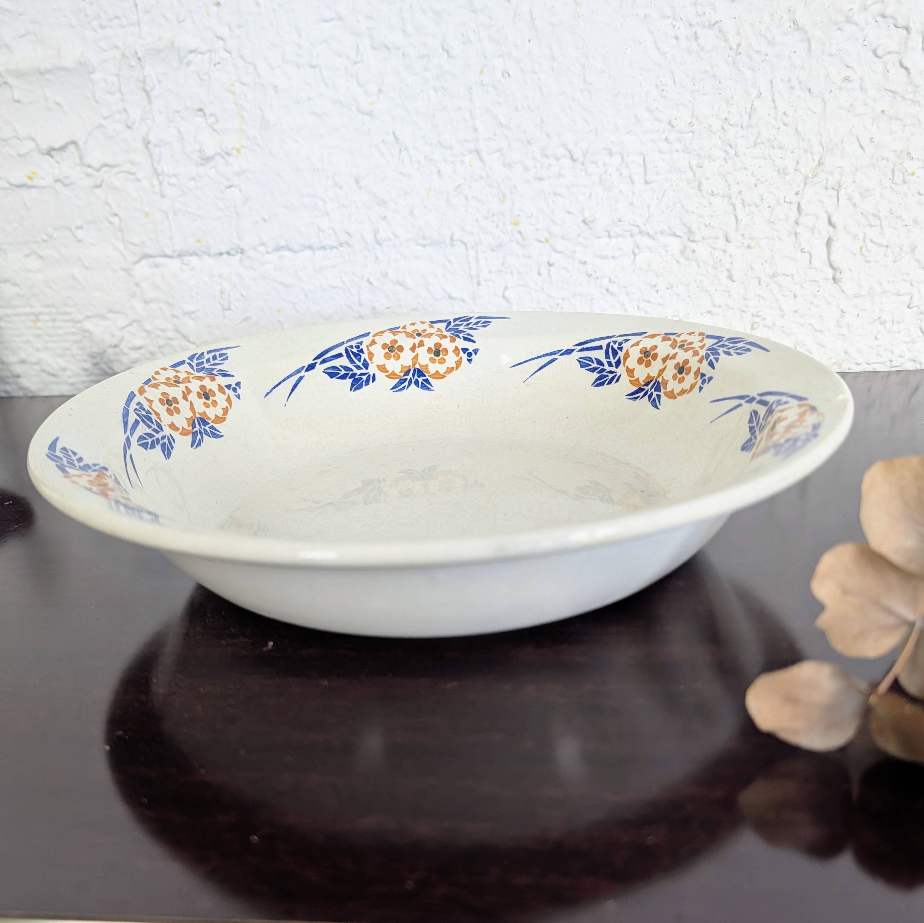 Shallow dish Hamage & Moulin des Loups, blue and orange floral stencil decoration.