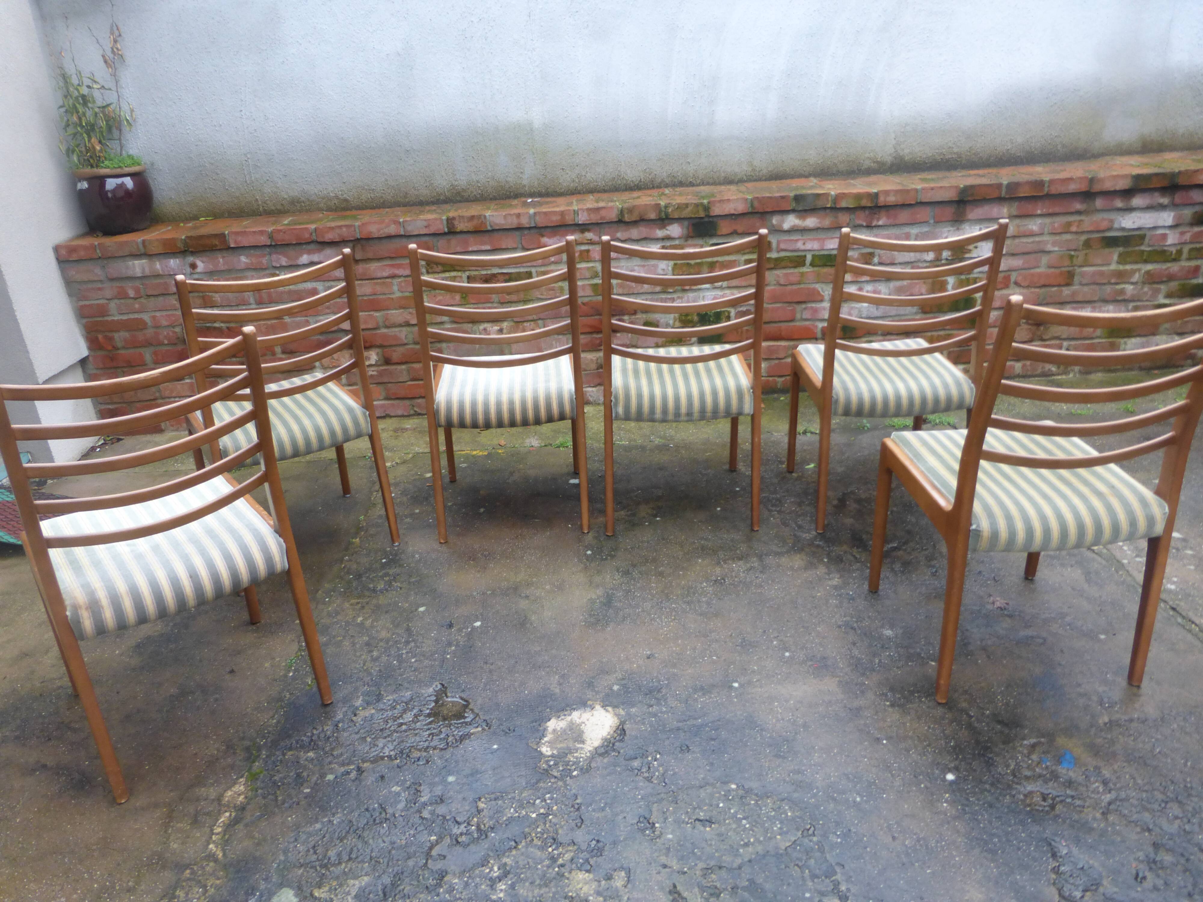 Set of 6 Welzel chairs – Modernist Danish Design – 1960s