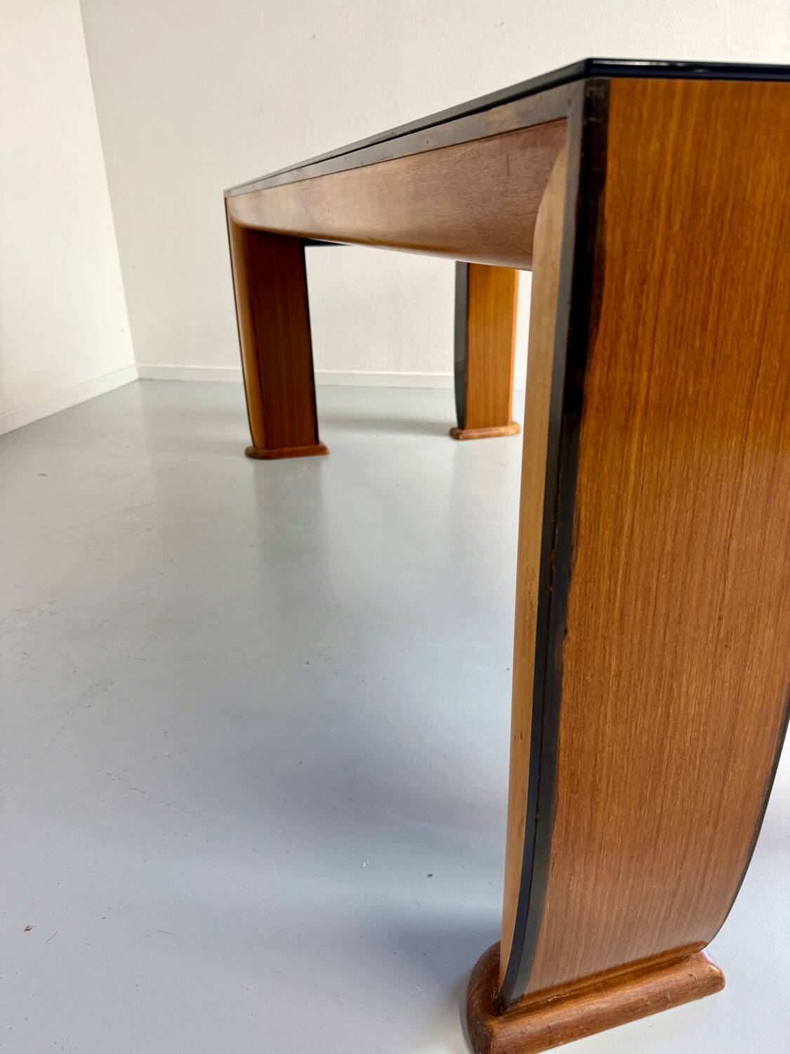 Antique wood and glass table, Art Deco Italian design, Borsani, 1940