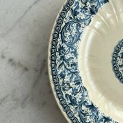 Set of 8 gien 1937 garland soup plates